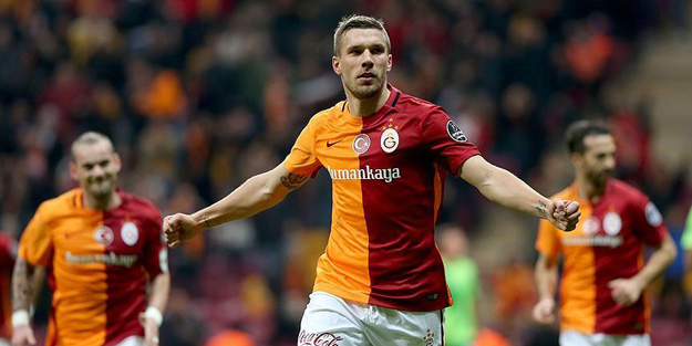 Aslan evinde zorlansa da...