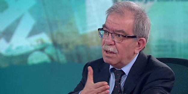 Aslan öldüğü zaman çakallar hırlamaya başlar