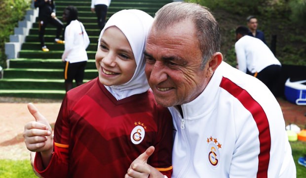 Aslan, özel misafirlerini ağırladı!