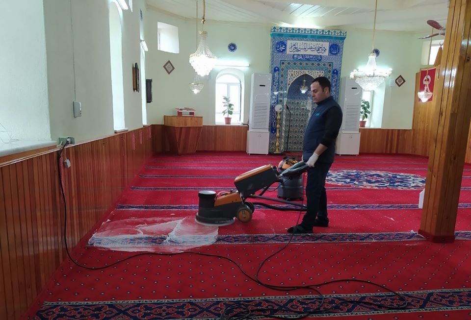 Aslanapa’da camiler Ramazan ayına hazırlanıyor 