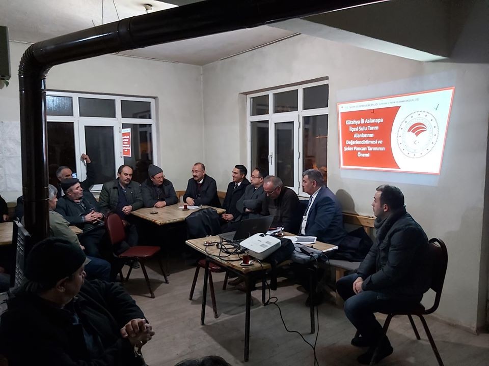 Aslanapa’da çiftçiler bilgilendirildi 