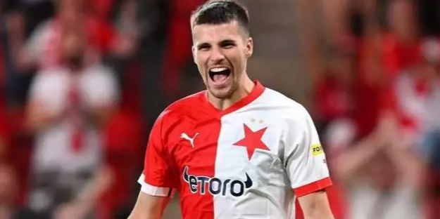 Aslan'ın yeni sol beki Ocak'ta geliyor!