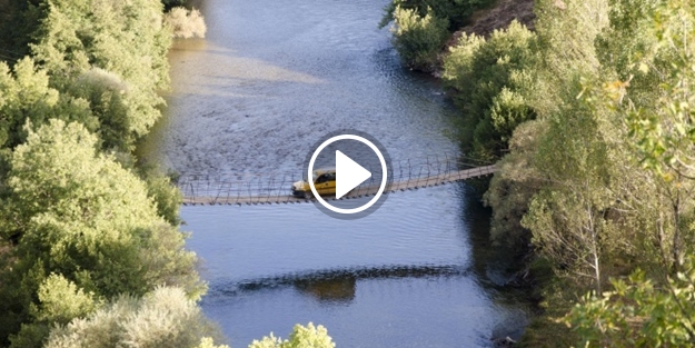 Asma köprüde tüyler ürperten anlar