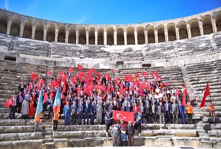 Aspendos Tiyatrosunda Atatürk coşkusu 