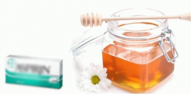 Aspirini bal ile ezip yüzünüze sürün! Mucize sonuç