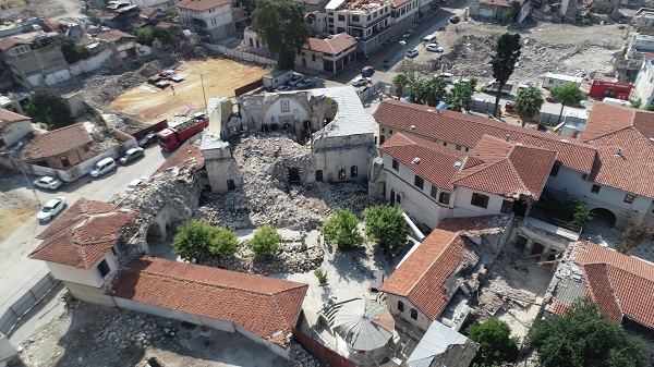 Asrın felaketi tarihi yapıları etkiledi