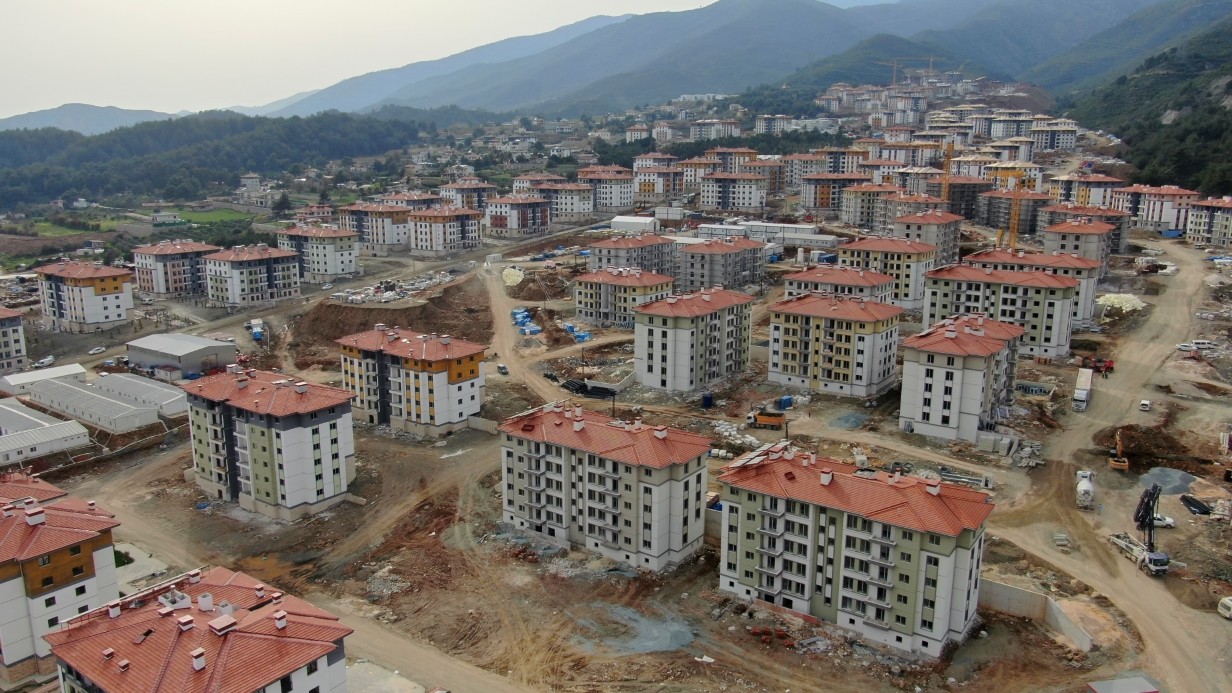 Asrın felaketinin haritadan sildiği Antakya’da adeta yeni bir şehir kuruldu
