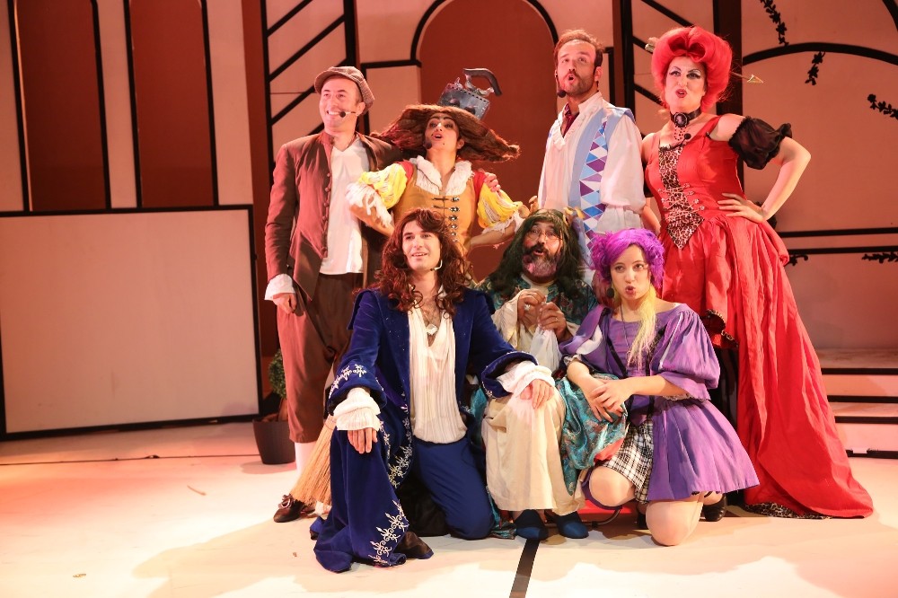 AŞT yeni sezonda perdesini 26 oyunla açıyor 