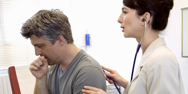 Astım ve KOAH'ta atak mevsimi başladı! Uzmanlardan 'atak mevsimi' uyarısı ve mevsimsel panik atak belirtileri