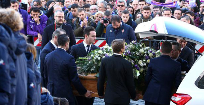 Astori son yolculuğuna uğurlandı