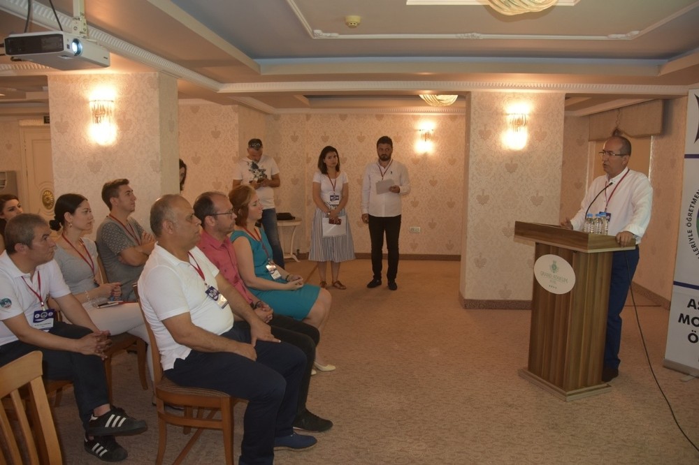 Astronomi Modelleriyle Öğretmen Eğitimi 