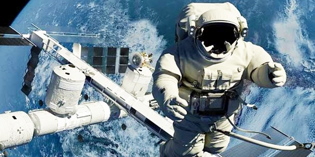 Astronotlar uzay yürüyüşüne çıktı