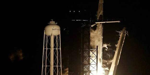 Astronotların tuvaletleri bozuldu! Bebek bezi kullanacaklar