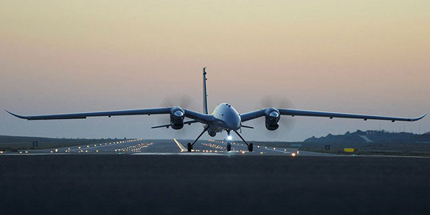 Asya ülkesi duyurdu: Türkiye'den Akıncı TİHA satın aldık