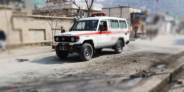 Asya ülkesi halk ayağa kalktı! Korkutan gerilim: İranlıları vurmaya başladılar...