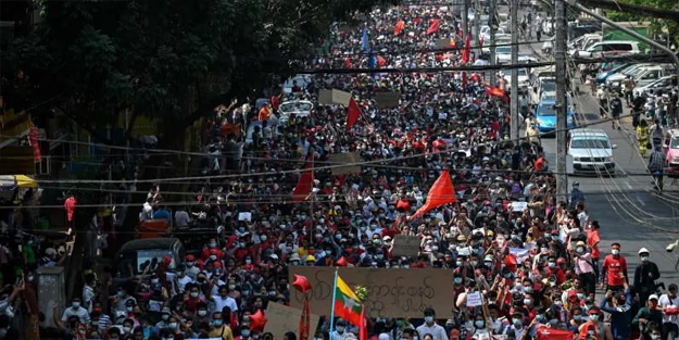 Asya ülkesinde 2'nci hükümet kuruldu! 