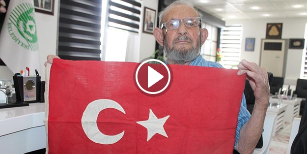 Ata mirası bayrağını müzeye bağışladı