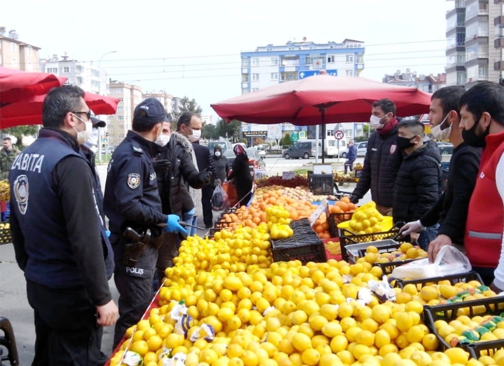 Atakum Zabıtası’ndan pazarlara sıkı deneti 