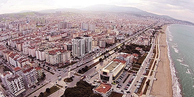Atakum’da mekan kundaklayan şahıslar aranıyor