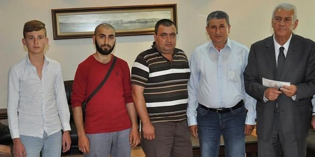 Atalay Filiz'in yakalatanlara ilk ödül