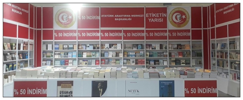 Atatürk Araştırma Merkezi yayınları CNR kitap fuarında 
