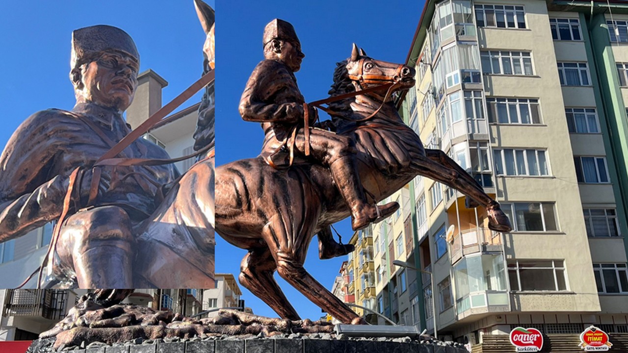 Atatürk Atatürk’e benzemiyor