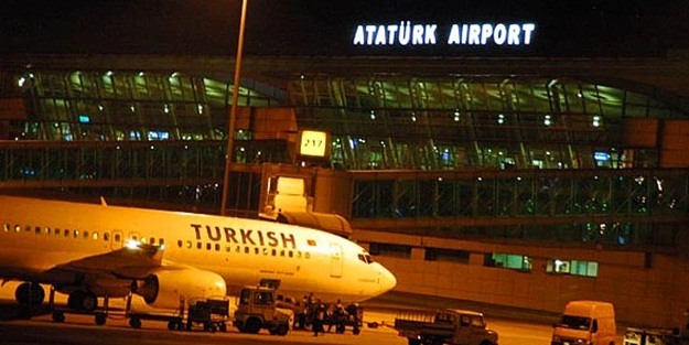 Atatürk Havalimanı'nda silah sesleri!