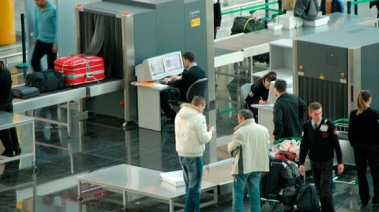 Atatürk Havalimanı'nı 'çantamda bomba var' diyerek birbirine kattı!