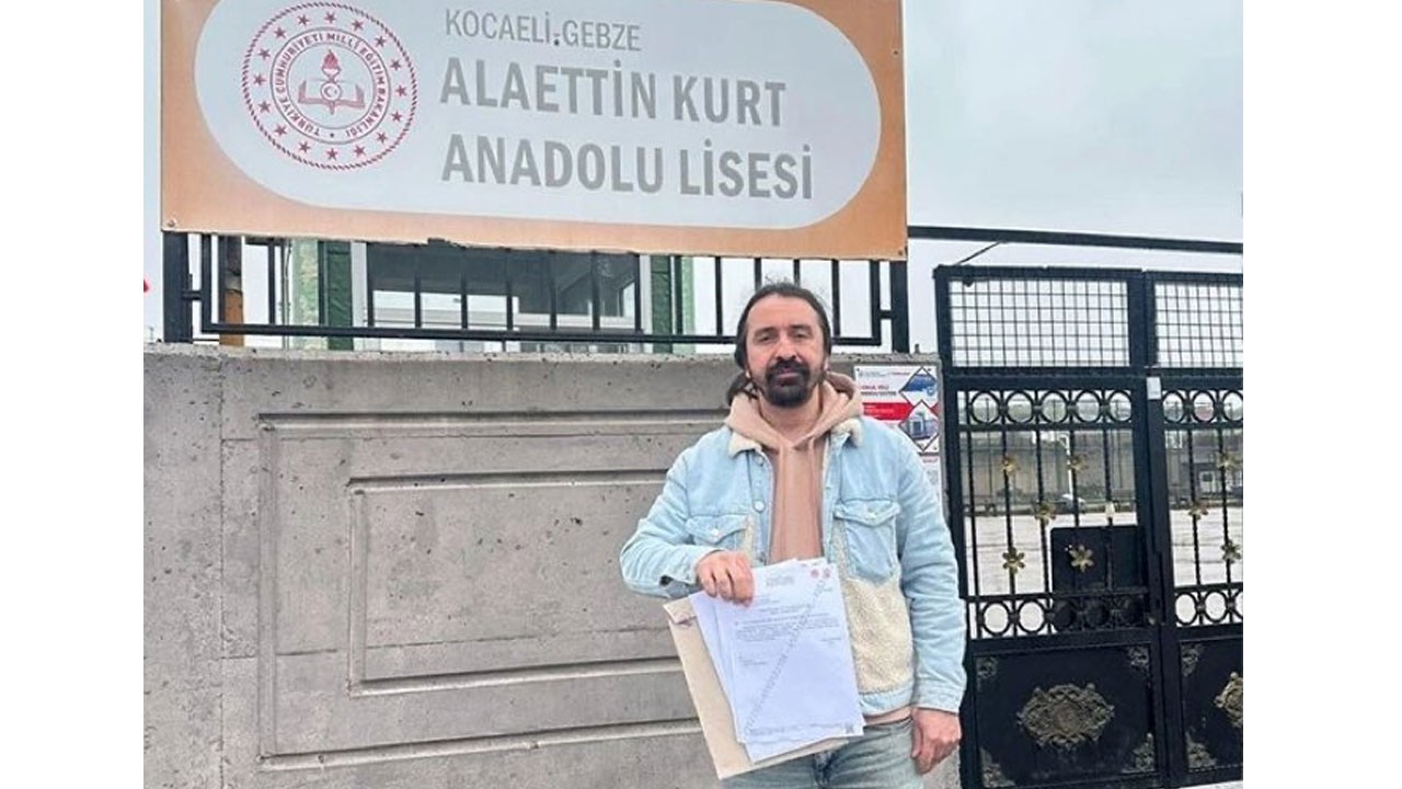"Atatürk köşesi yaptı, sürgün edildi" denmişti... Gerçeğe Akit ulaştı! Bu öğretmene iyi bile sabretmişler