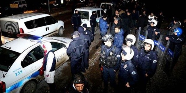 Atatürk Üniversitesi karıştı: 3 yaralı, 30 gözaltı