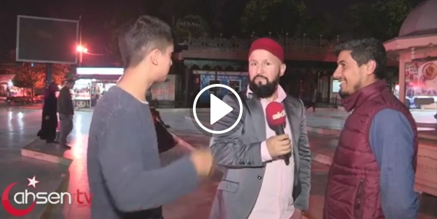 Atatürk yasakladı abi onları. Bu ülke laik!