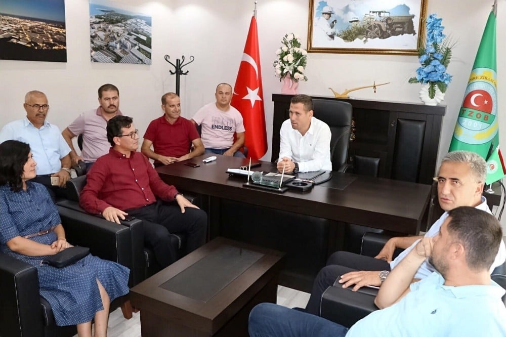 Atay Uslu: 