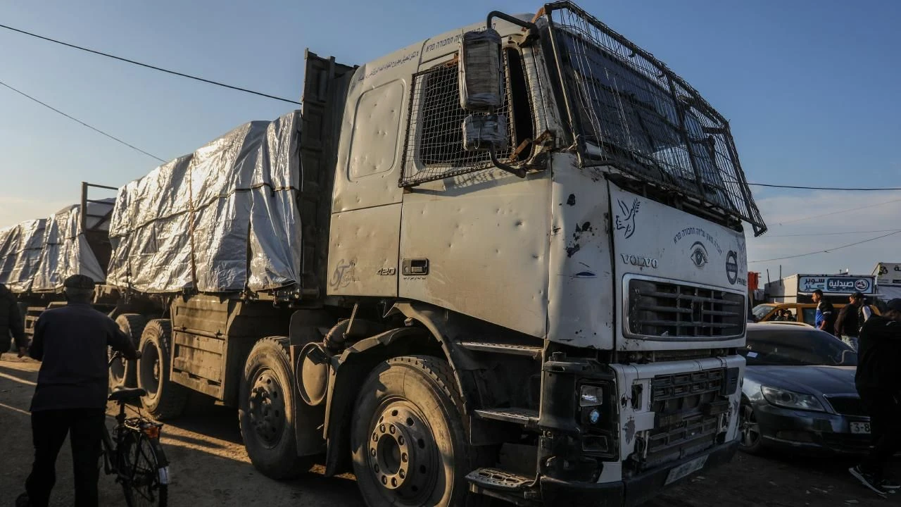 Ateşkes aldatmacası: 26 bin yardım tırı sınırda çürüdü!