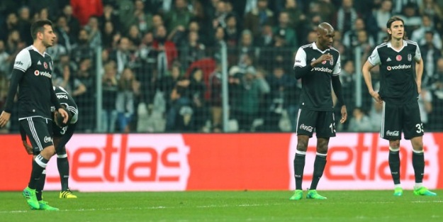 Atiba çıktı, orta saha çöktü!