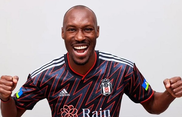 Atiba kaç yaşında? Atiba kaç yıllık sözleşme imzaladı?