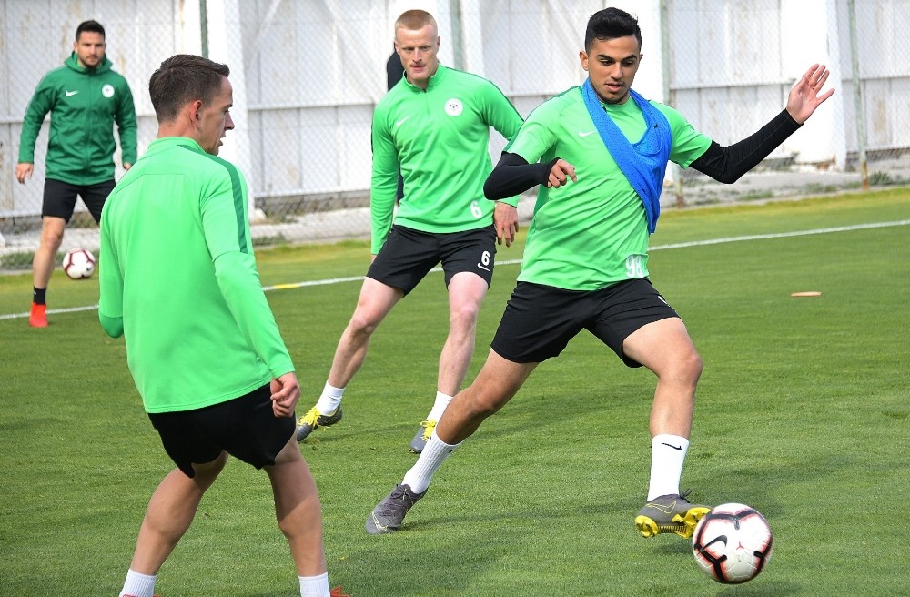 Atiker Konyaspor, Ankaragücü maçı hazırlıklarına devam etti 