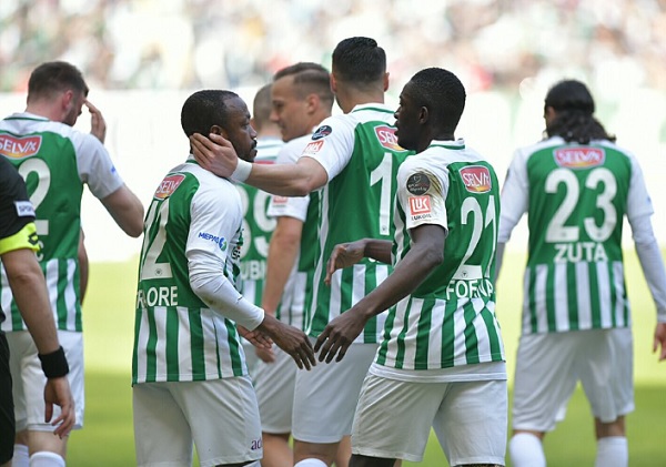 Atiker Konyaspor-Göztepe: 1-0 (ilk yarı)