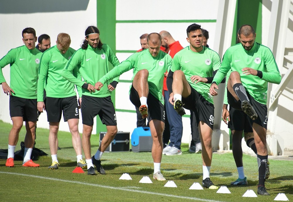 Atiker Konyaspor’da Beşiktaş hazırlıkları sürüyor 