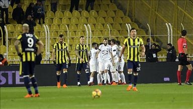 Özdilek ile yollarını ayırdılar