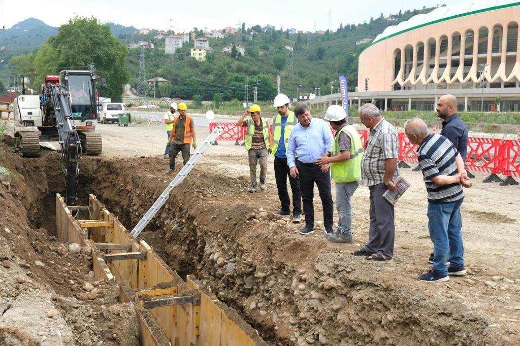 Atıksu arıtma tesisi ve kanalizasyon hattı projesi sürüyor