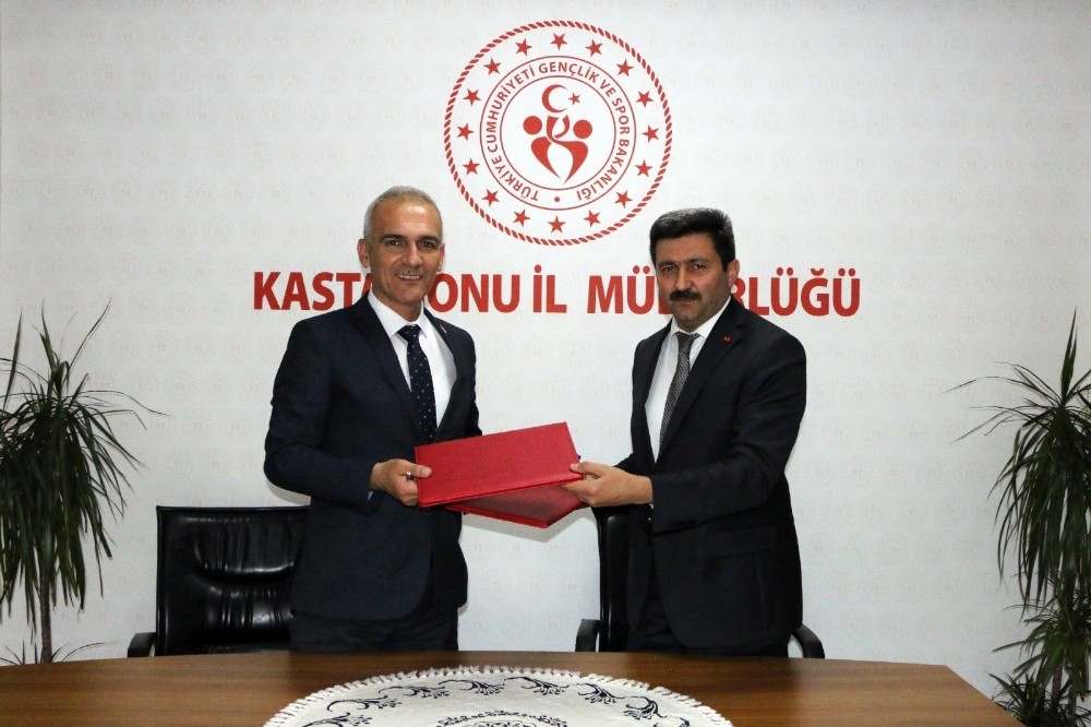 Atıl vaziyetteki bina onarılarak Gençlik Merkezine dönüştürüldü 