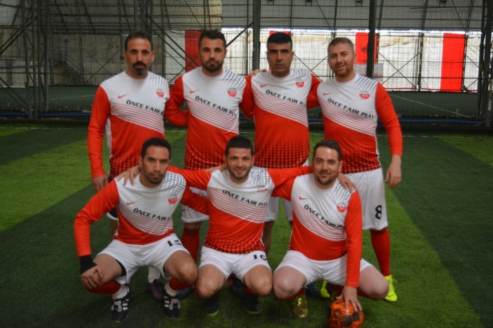 Atilla Kantarcı Futbol Turnuvası başladı 