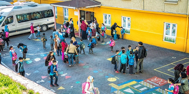 Atın bu müdürleri görevden! Dudak uçuklatan kayıt ücreti