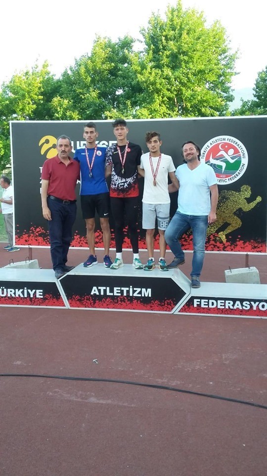 Atletizm’de madalyalar gelmeye devam ediyor 