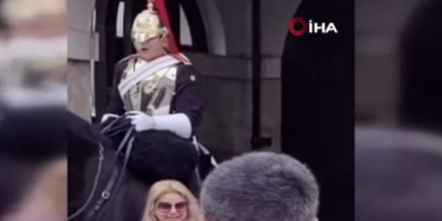 Atlı muhafızın azarladığı kadın neye uğradığını şaşırdı! 