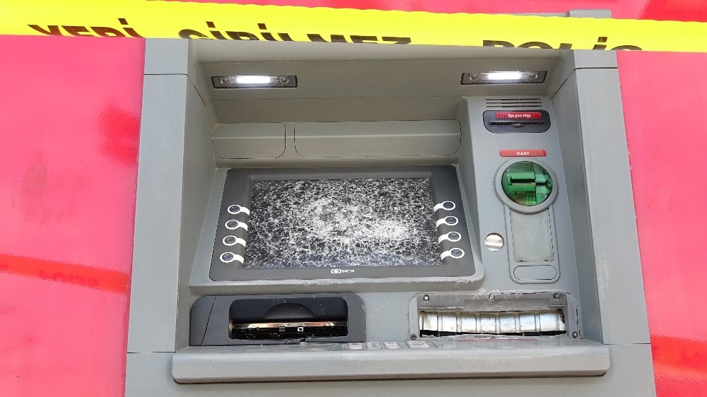 ATM cinnetinin dehşeti gündüz ortaya çıktı 