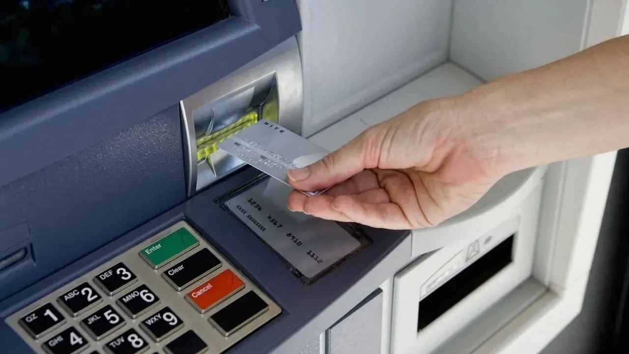 ATM ve mobil bankacılıkta yeni dönem! Para transferine açıklama şartı