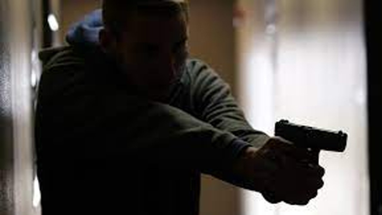 ATM’den para çeken genci kurşuna dizdiler