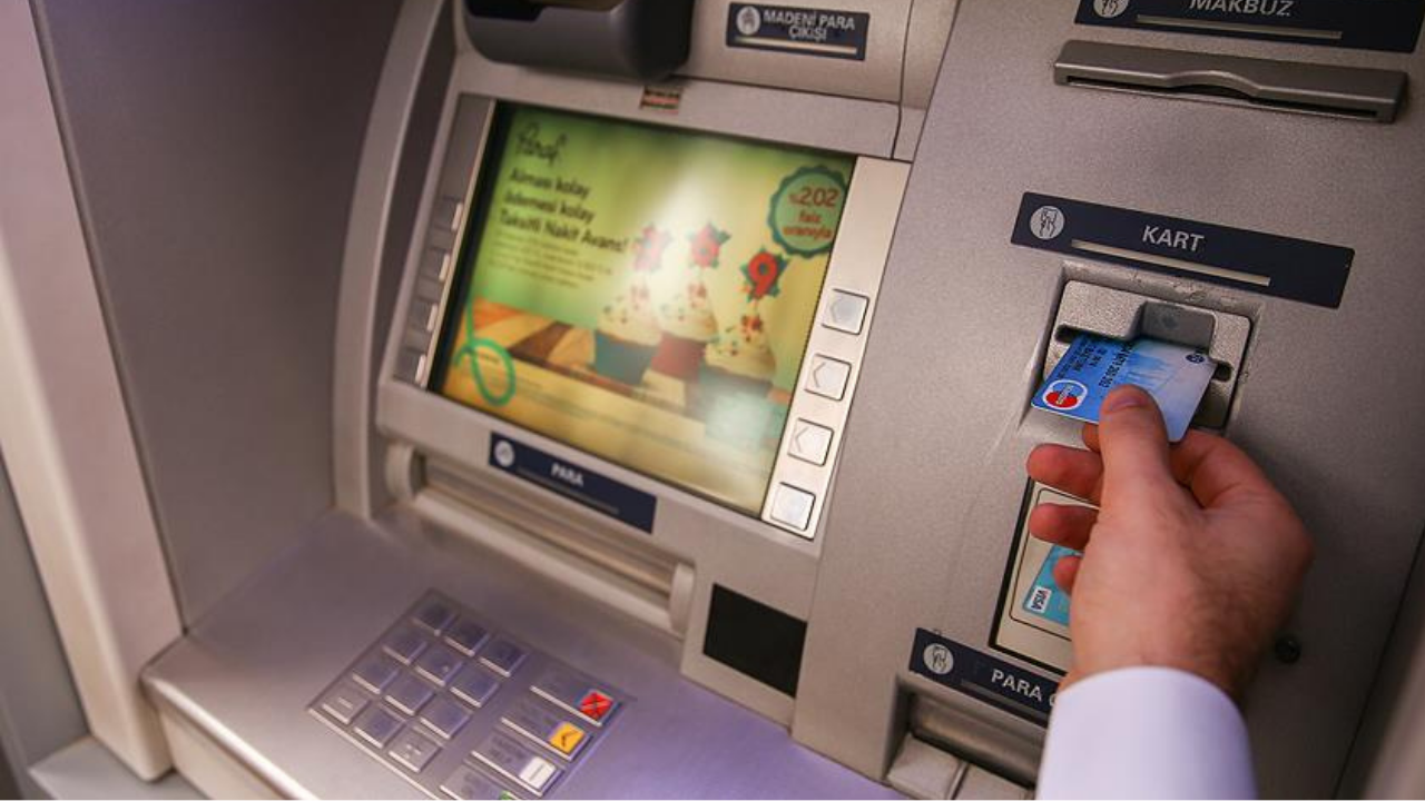 ATM’den para çıkmıyorsa dikkat: Bu tuzağa düşmeyin!