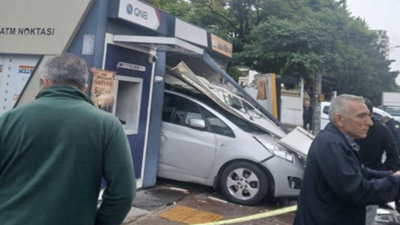 ATM’den para yerine otomobil çıktı